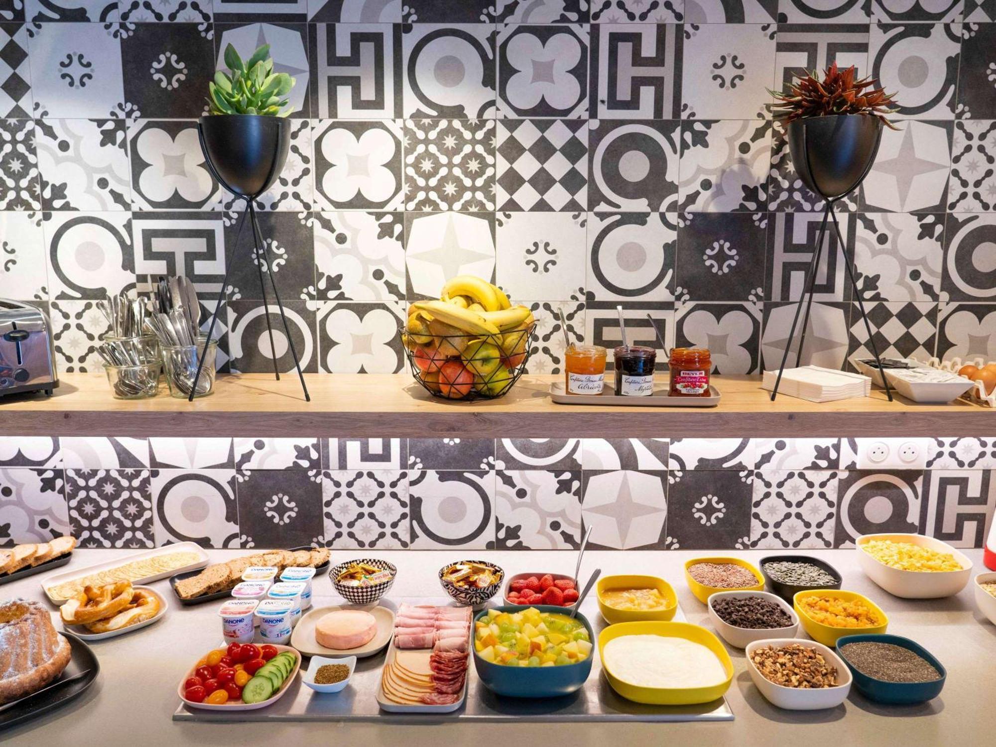 Hotel Ibis Styles Colmar Centre Esterno foto